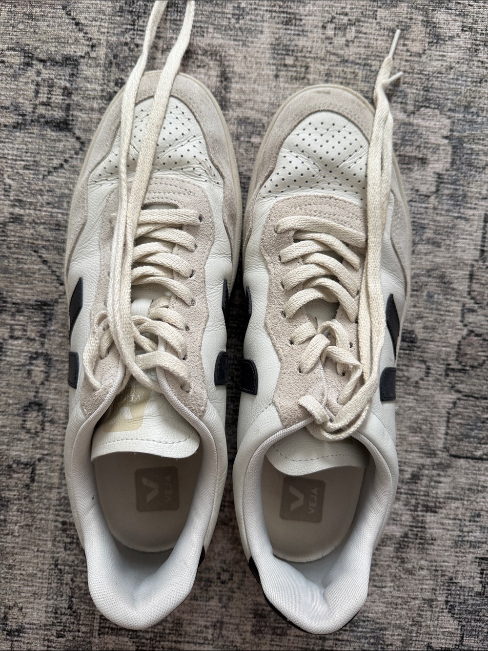Veja Cream and Black Men's Sneakers